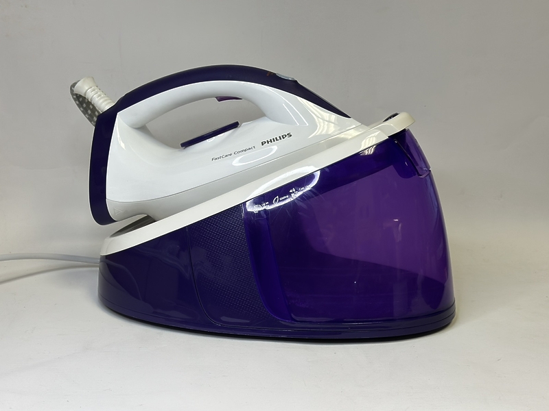 Утюг с парогенератором Philips GC6740