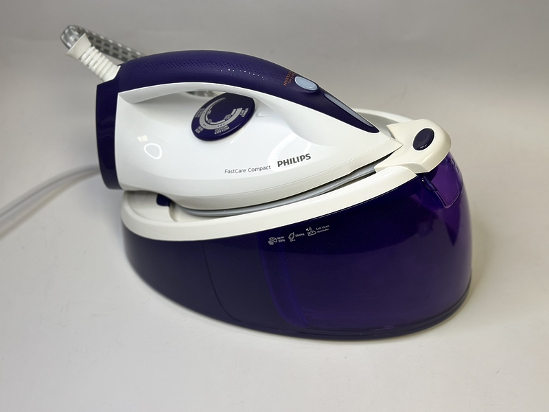 Утюг с парогенератором Philips GC6740