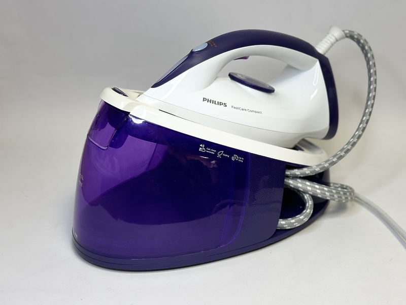 Утюг с парогенератором Philips GC6740
