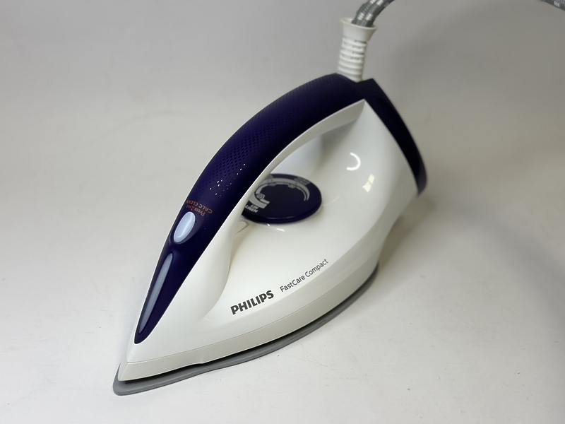 Утюг с парогенератором Philips GC6740