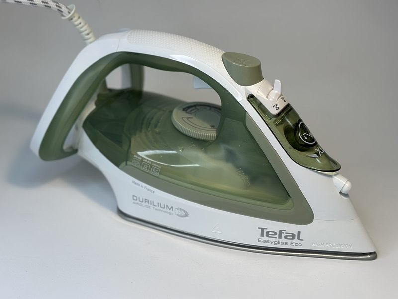 Утюг Tefal Easygliss Eco FV5781E1