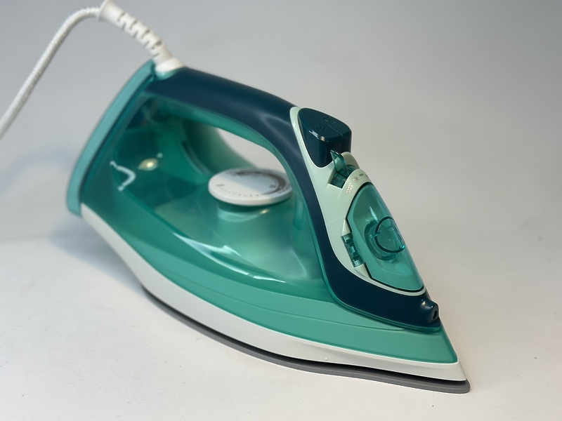 Утюг Philips DST3030, DST3040